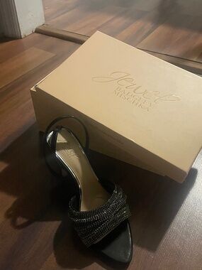 Jewel Badgley Mishka Huntley Size 7.5